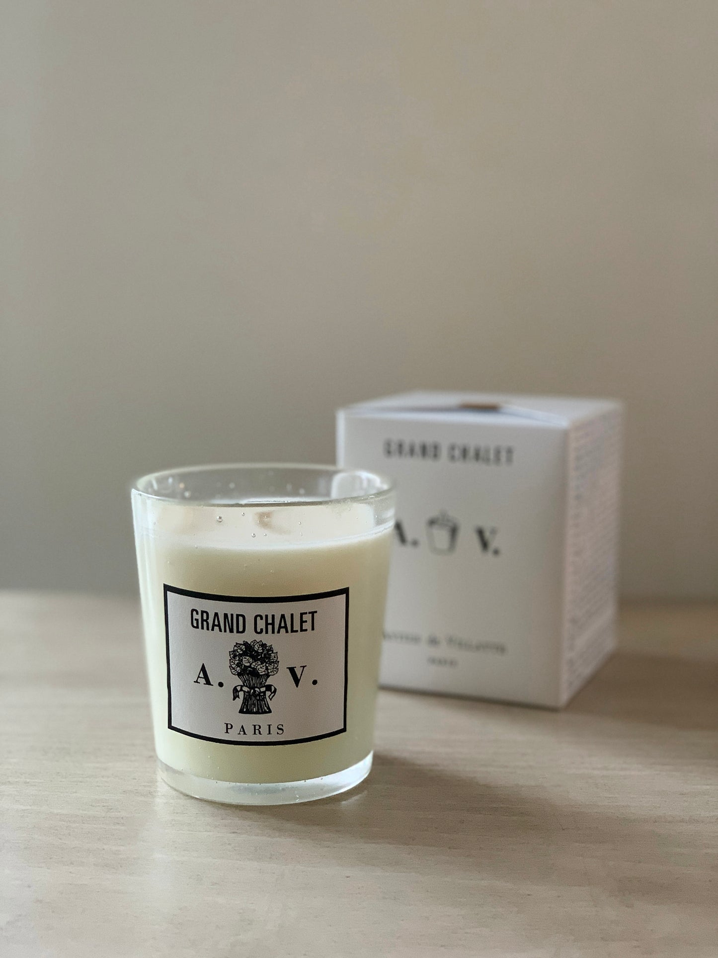 Grand Chalet Scented Candle