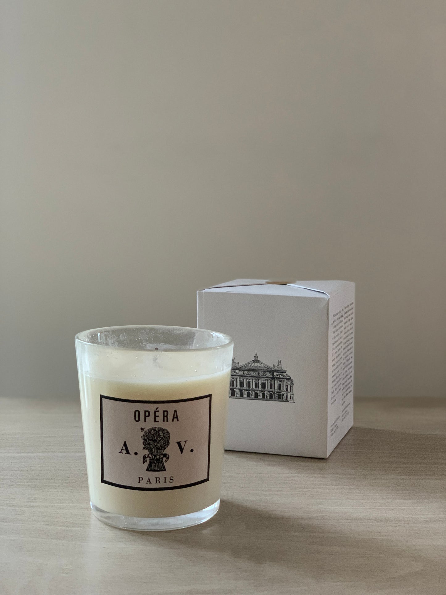 Opéra Scented Candle