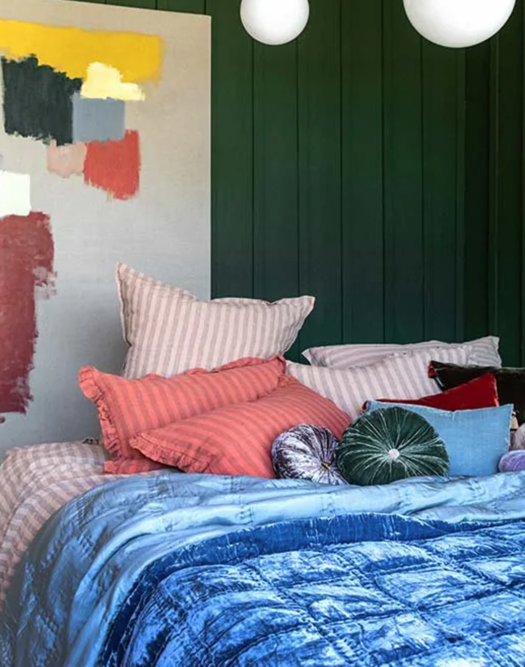 Circular Pleated Silk Velvet in Lombok