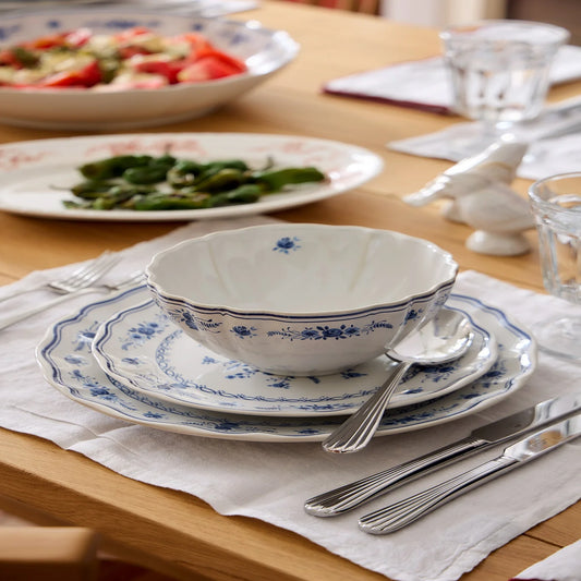 Vila Dinnerware Collection