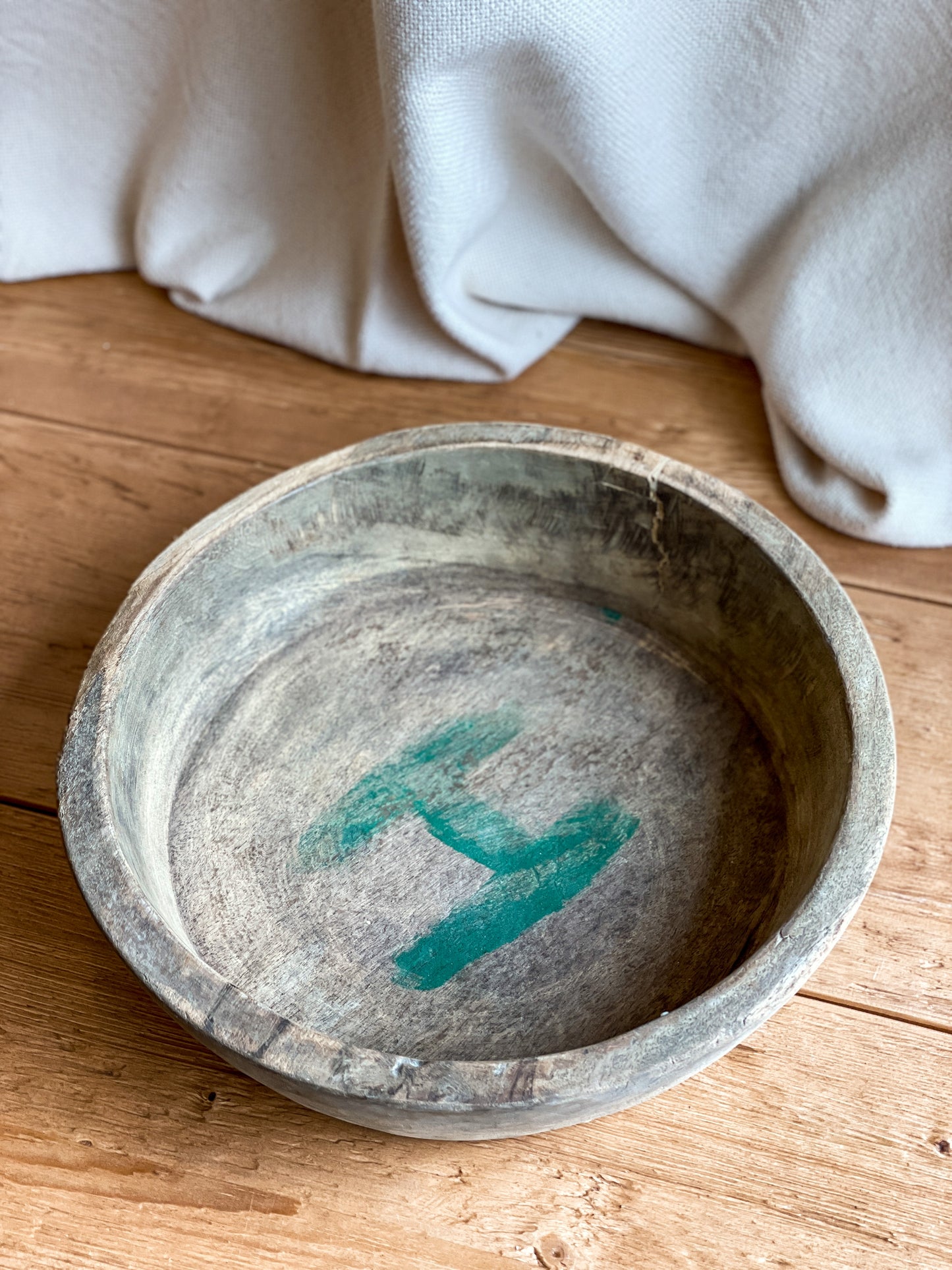 Vintage Bleached Parat Bowl